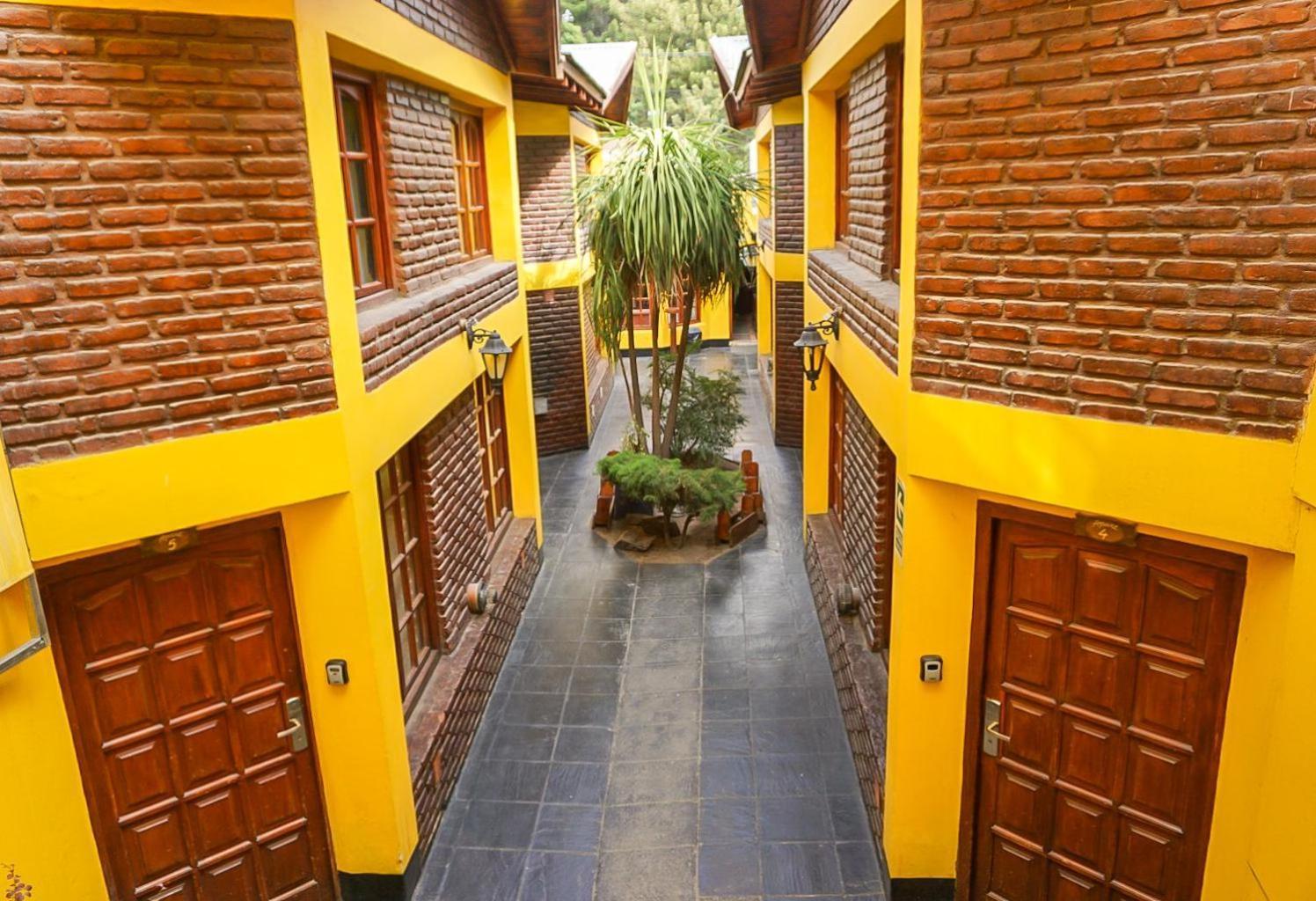 Apart Hotel Libertador El Calafate Bagian luar foto