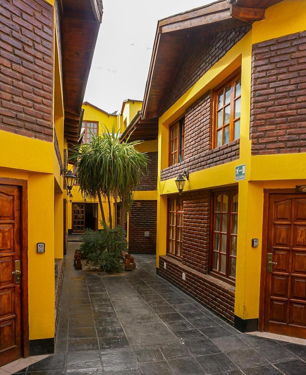Apart Hotel Libertador El Calafate Bagian luar foto