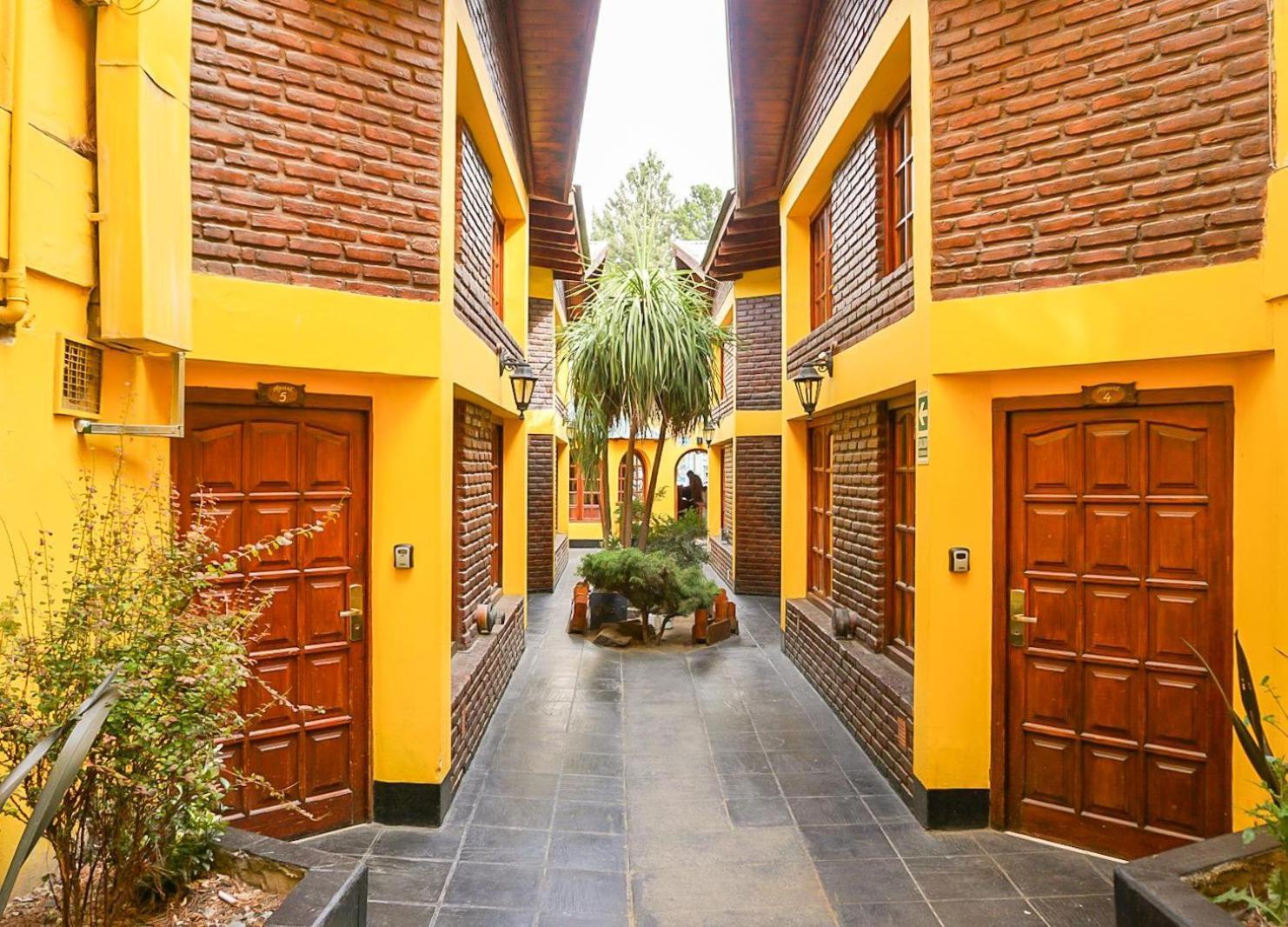 Apart Hotel Libertador El Calafate Bagian luar foto