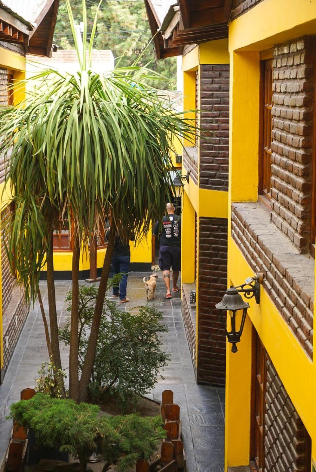 Apart Hotel Libertador El Calafate Bagian luar foto