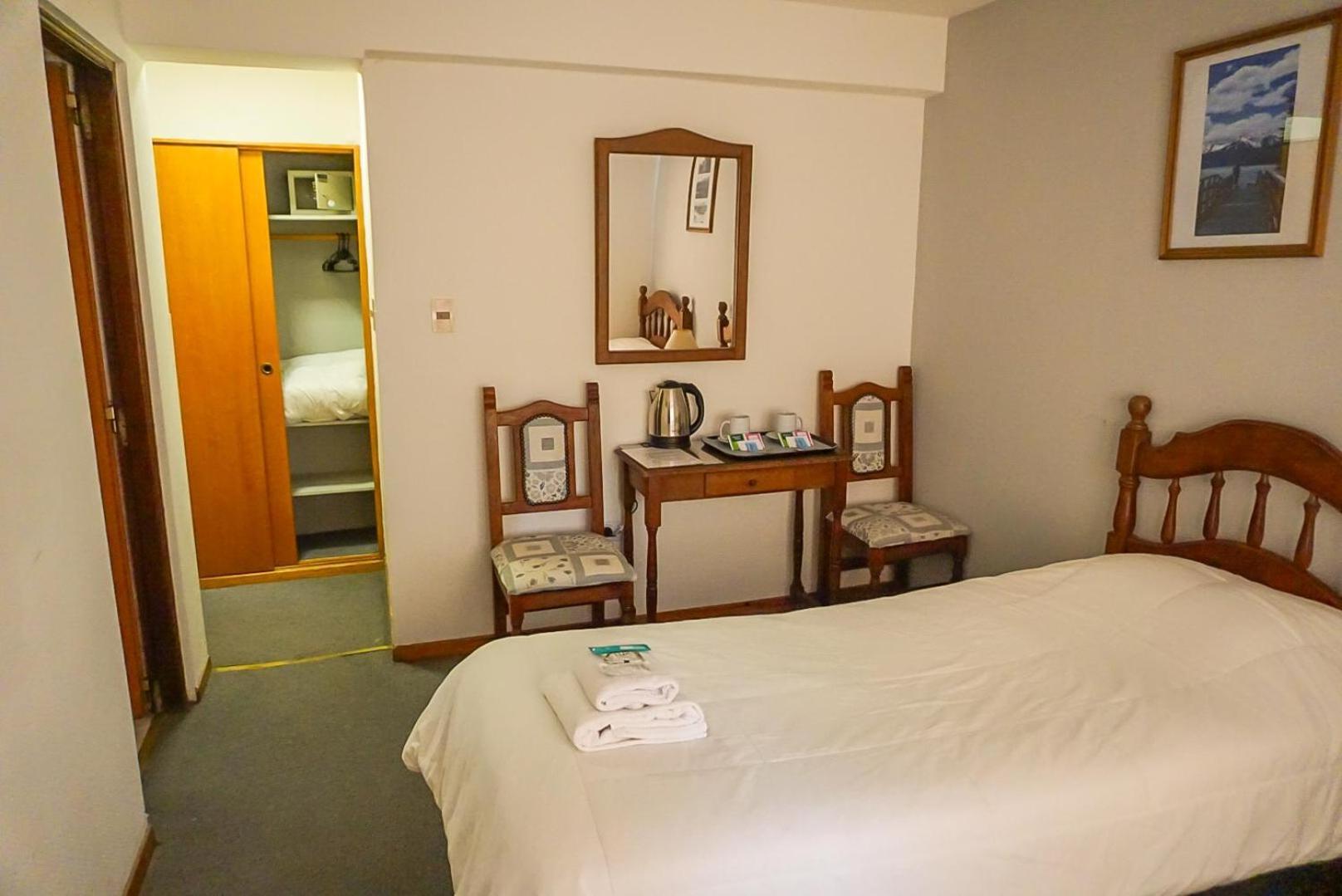 Apart Hotel Libertador El Calafate Bagian luar foto